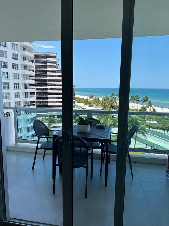 Photo - 5151 Collins Ave Unit 935