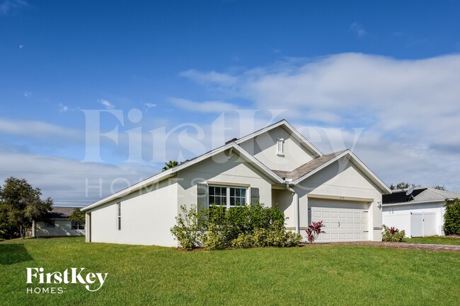 Photo - 2718 SW 8th Ct