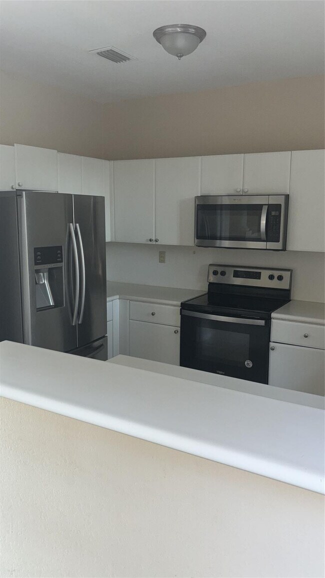 Photo - 2903 SE 17th Ave Unit 211