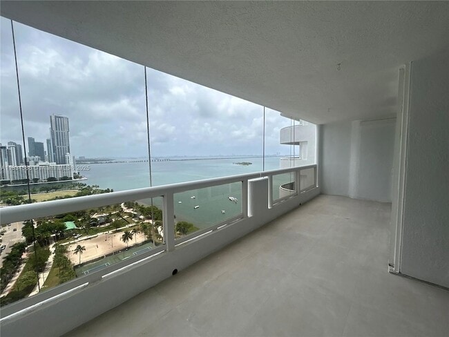 Photo - 1717 N Bayshore Dr Unit A-2539