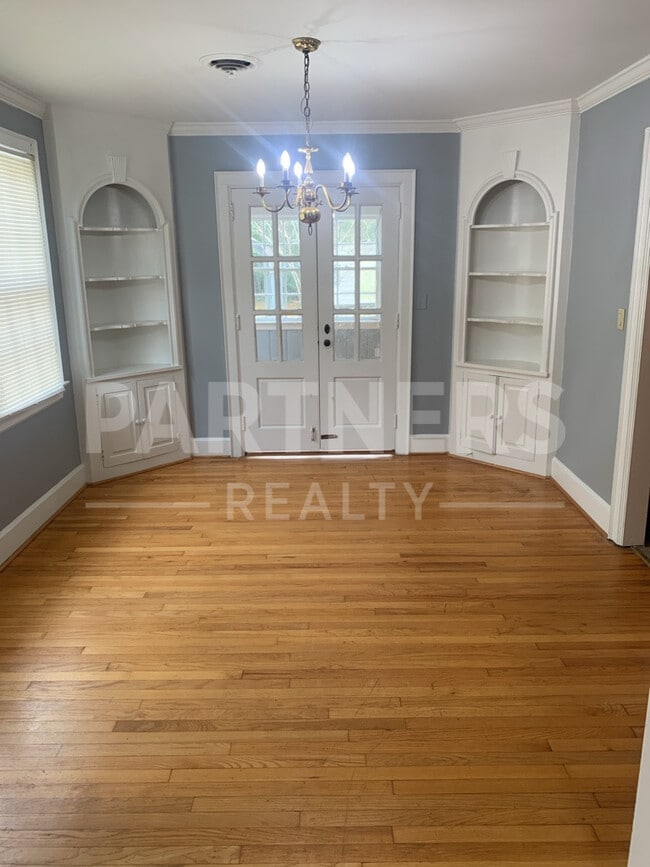 Photo - 3283 Gilmer Ave