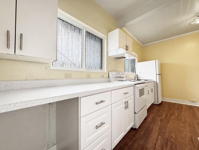 Photo - 2322-ST Unit Front