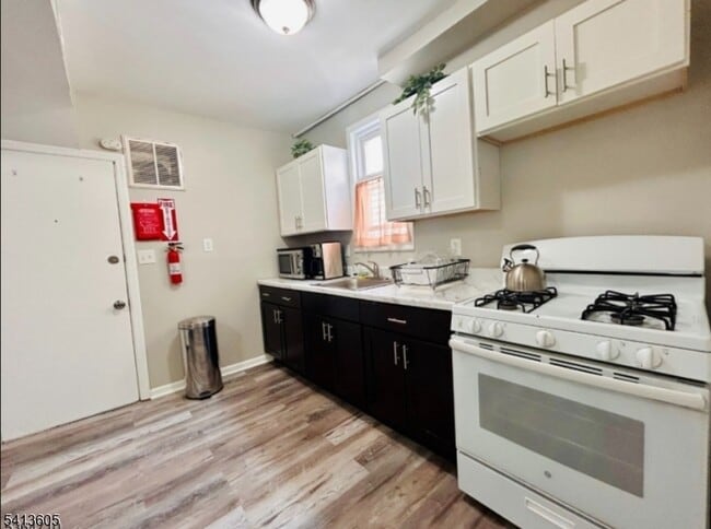 Photo - 123 N 15th St