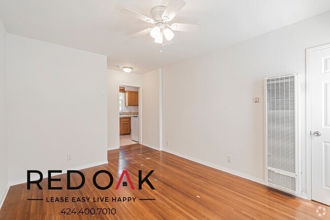 Building Photo - 1333 Oak St Unit F Rental