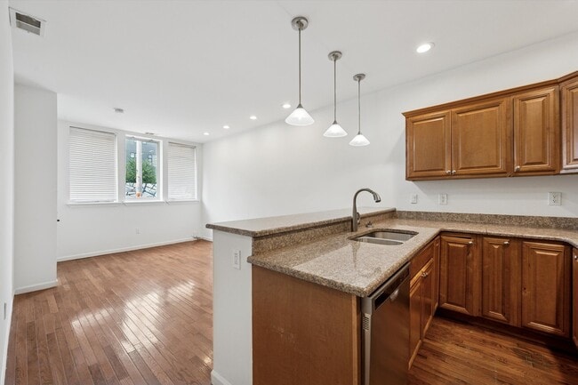 Building Photo - 1629 Germantown Ave Unit 1