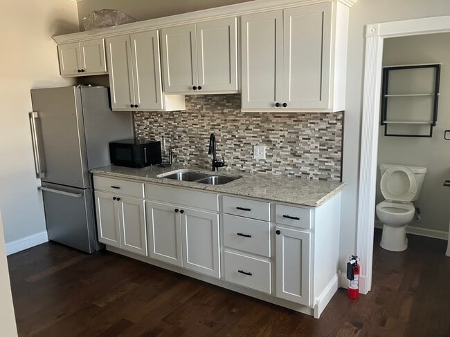 Building Photo - 118 E Sandusky St Unit 1