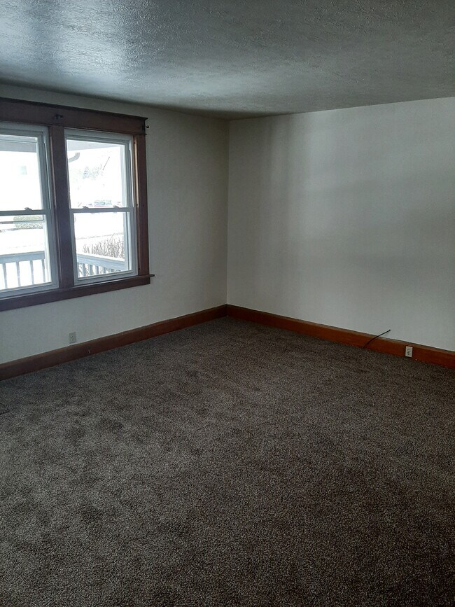 Photo - 167 W 7th St