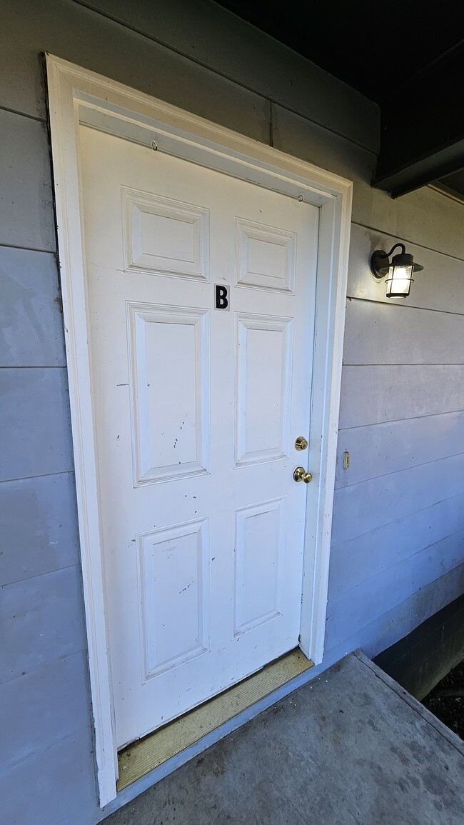 Photo - 1837 19th St NW Unidad B