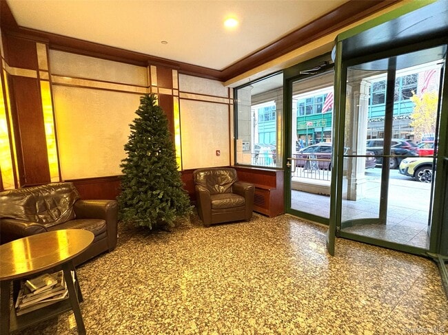 Photo - 41-26-41-27 27th St Unit 3G