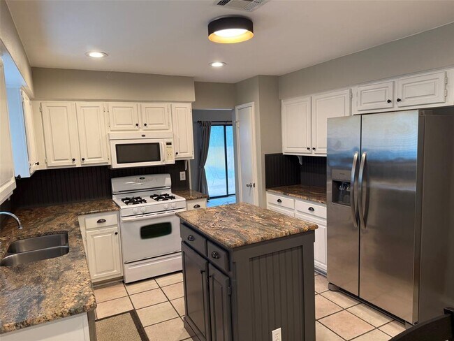 Photo - 9703 Willers Way