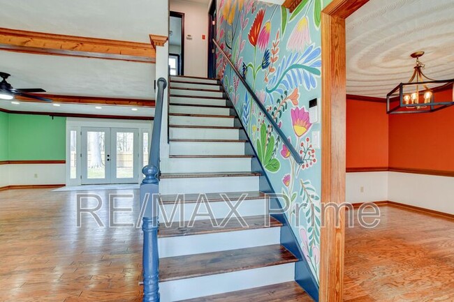 Photo - 412 Saddle Ct