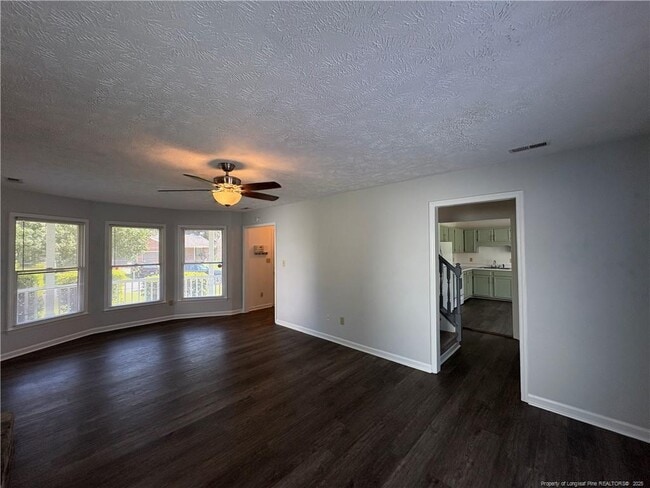 Photo - 524 Old Farm Rd