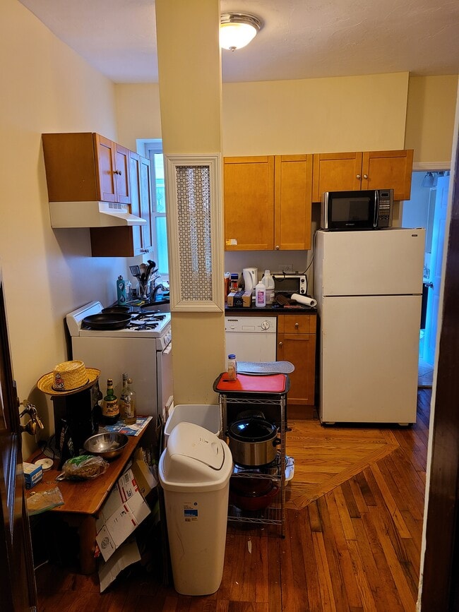 Photo - 1193 Commonwealth Ave