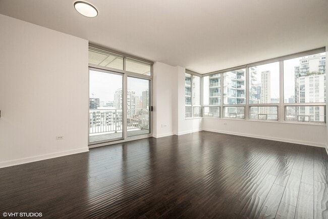 Photo - 330 W Grand Ave Unit 1506