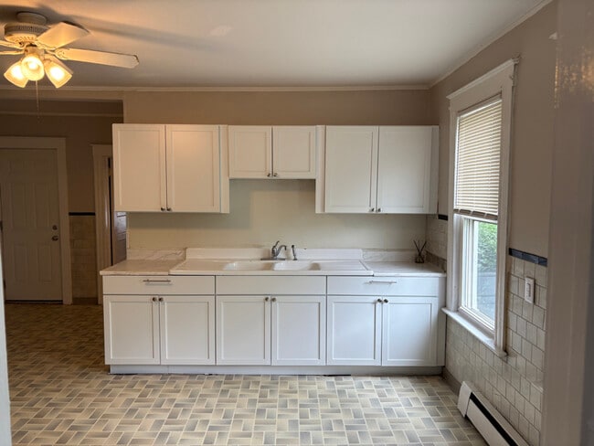 Photo - 528 Stanley St Unidad 1