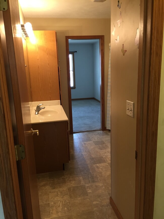 Photo - 1184 Huron Ct