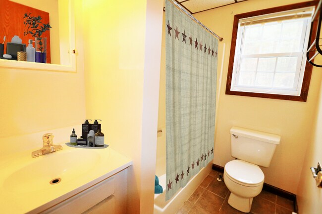 Photo - 276 Dimmick Rd