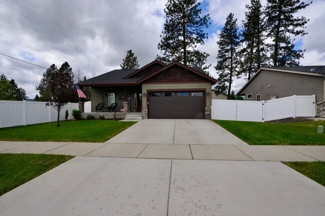 Photo - Luxury 3 bed 2 bath Rancher: Miller's Landing