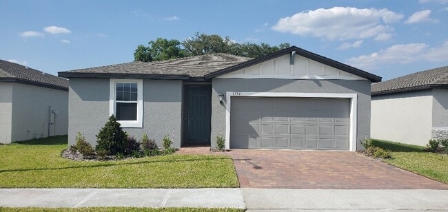 Photo - LIKE NEW!! 3-Bedroom, 2-Bathroom in Winter...