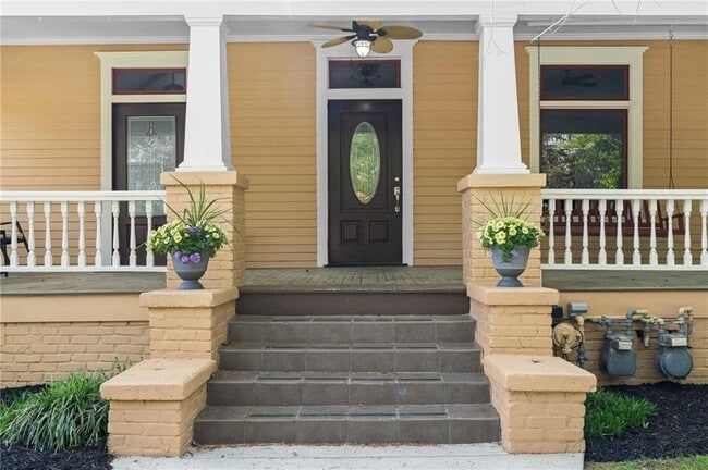 Photo - 302 Murray Hill Ave NE