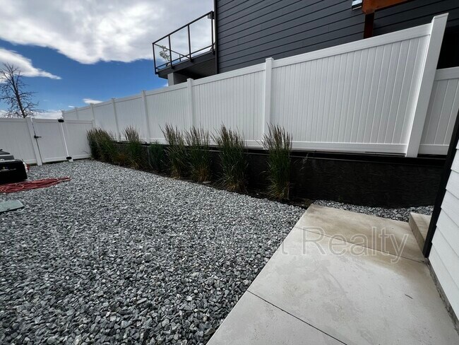 Photo - 2507 Pinnacle Rdg Dr