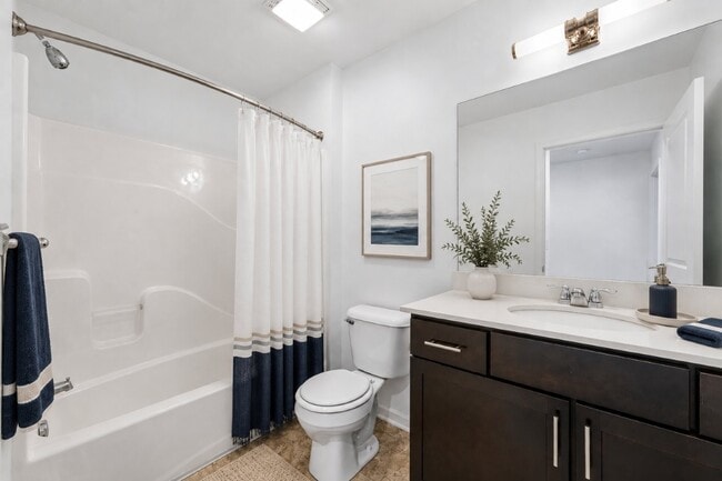 The Links at CenterPointe Townhomes