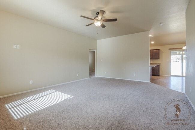 Photo - 2348 Carolina Dr