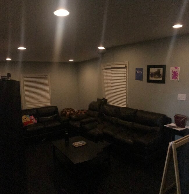 Photo - 2836 Summerfield Rd