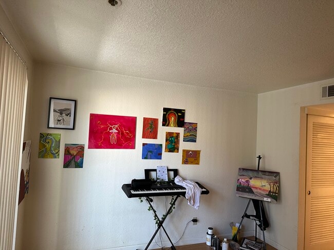 Photo - 1019 Dornajo Way Unit 162