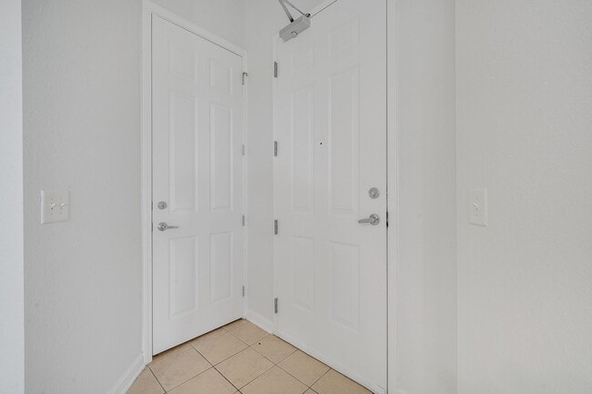 Photo - Beautiful 3/2 Condo in Davenport! Water and basic internet included!