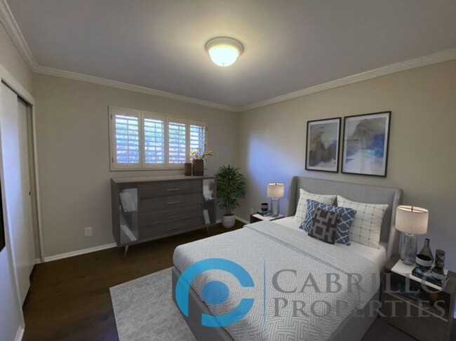 Photo - 3076 Governor Dr