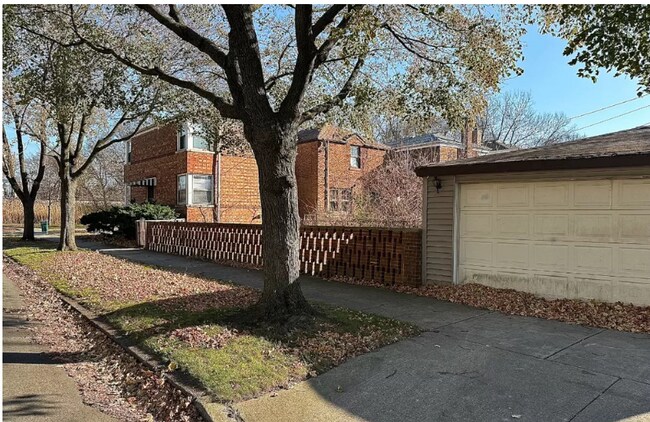 Photo - 8900 S Dauphin Ave