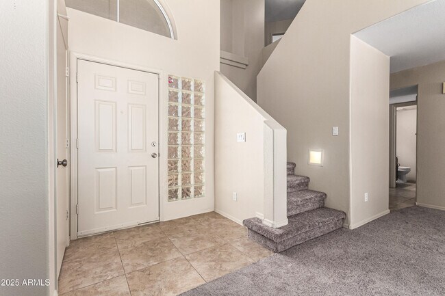 1334 E Helena Dr
