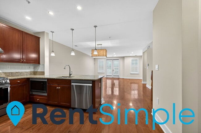 Photo - 1418 N Rhodes St Unit B-110