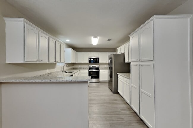 2457 Ripplewood Dr