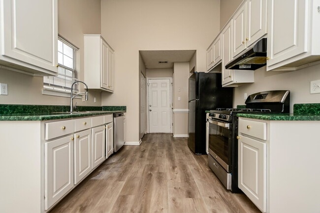 7039 Biscayne
