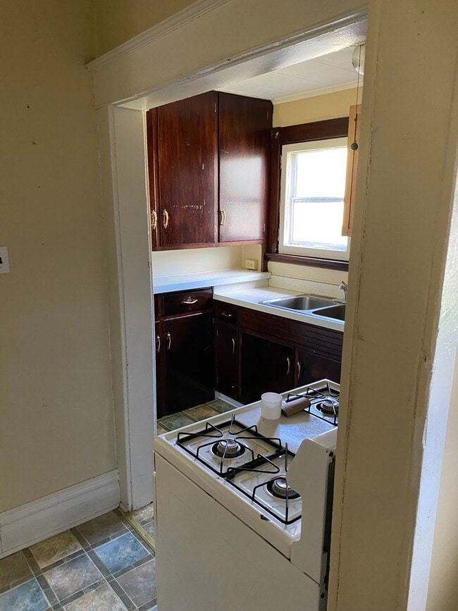 Photo - 2622 6th Ave