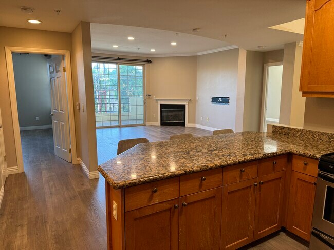 Photo - 12407 Moorpark St Unit 201