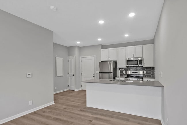 Photo - The Creek Apartments