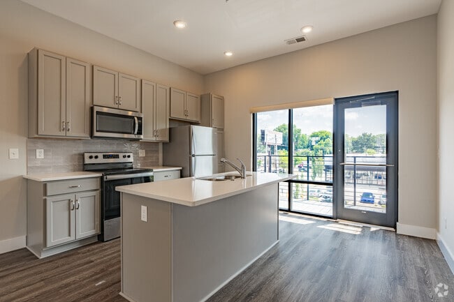 1BR, 1BA - 750SF- Kitchen