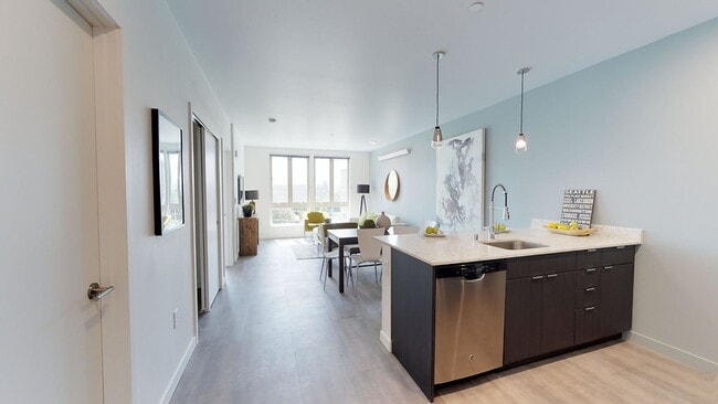 Photo - Crane Interbay Apartments