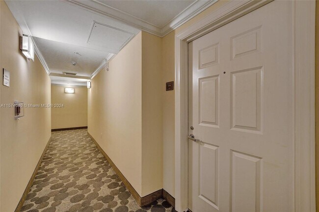 Photo - 16699 Collins Ave Unidad 4106