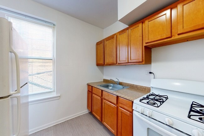 925 East 46th Street