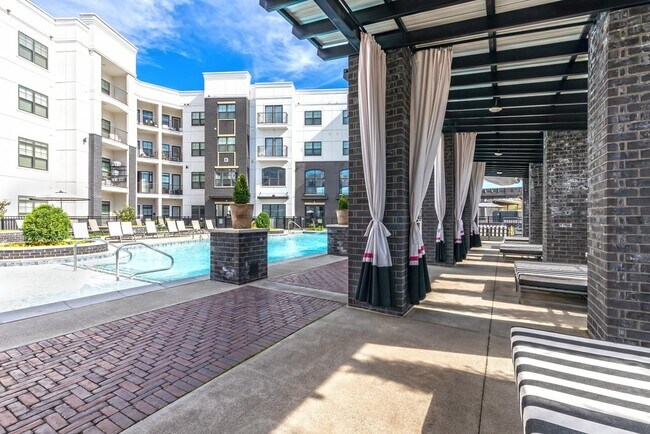 The Ivy Apartment Homes
