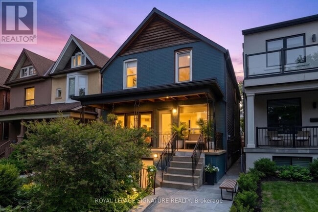 Photo - 395 Clinton St