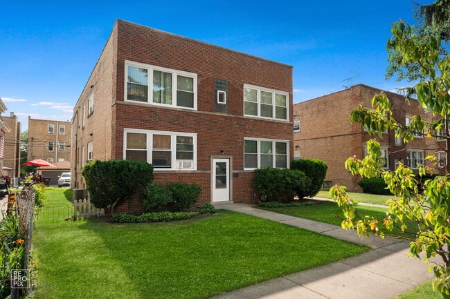 Building Photo - 9115 Lamon Ave Rental