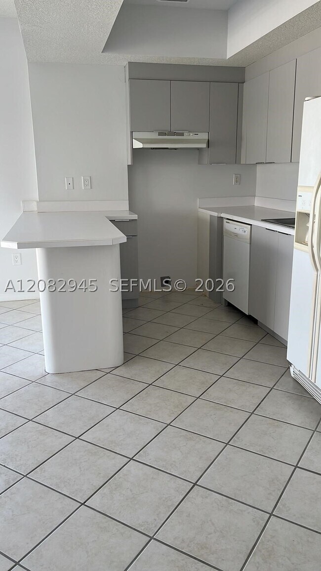 Photo - 3500 Coral Wy Unit 1414