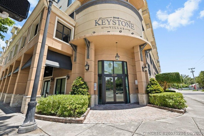 3590 Coral Wy Unit 502