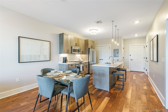 Photo - 990 Corporate Dr Unit 611