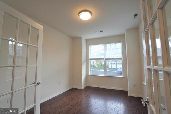 Photo - 1013 Chapman Cir